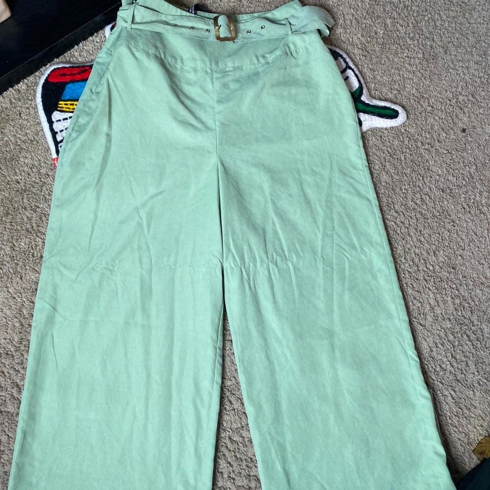 PRETTY LITTLE THING WIDE LEGGED PANTS